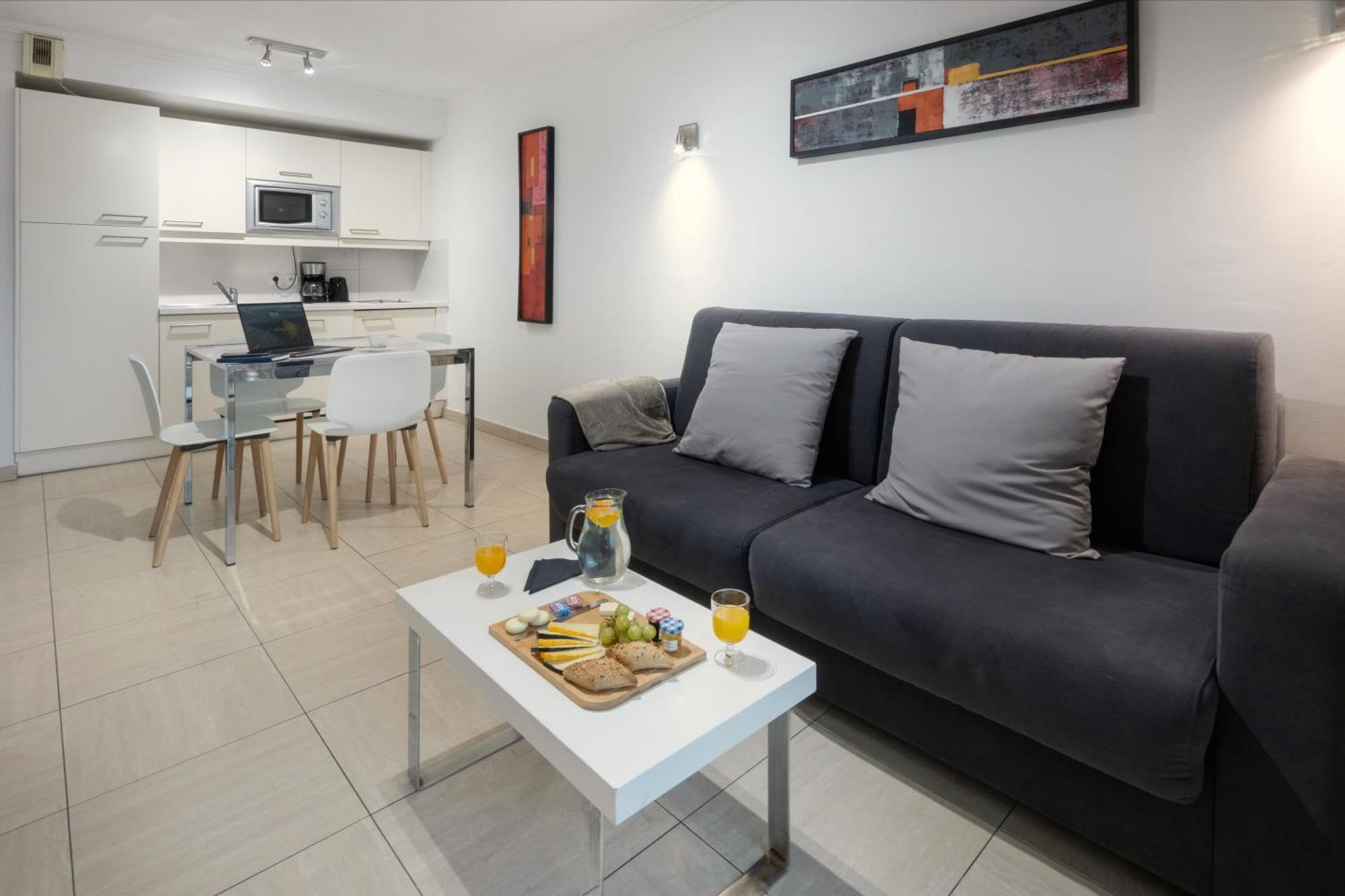 Nemea Appart Hotel Le Lido Cagnes Sur Mer Luaran gambar
