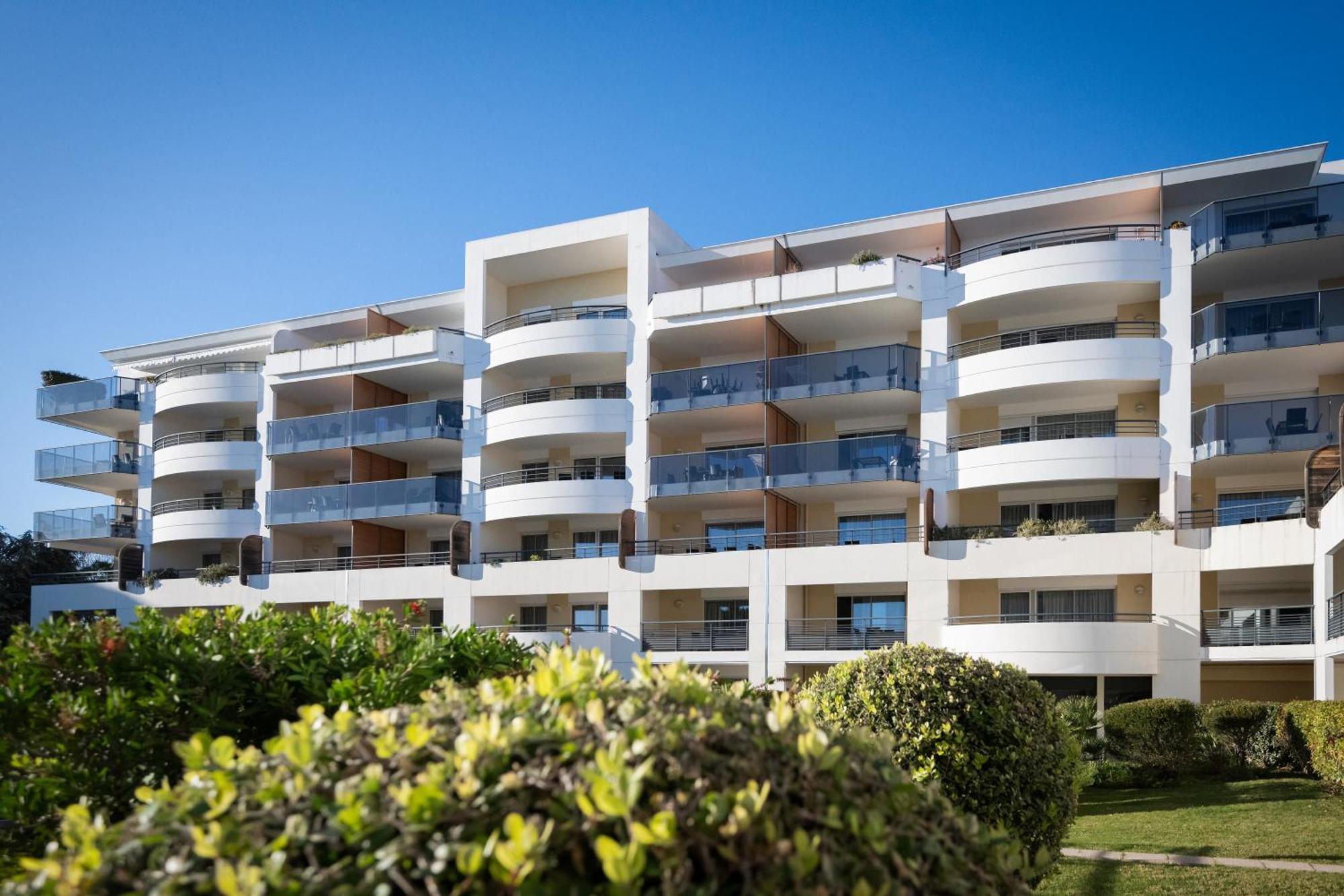 Nemea Appart Hotel Le Lido Cagnes Sur Mer Luaran gambar